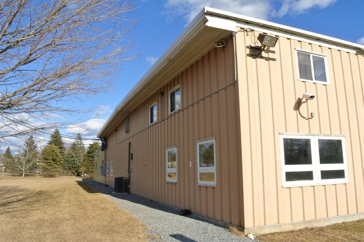 27714226_Exterior